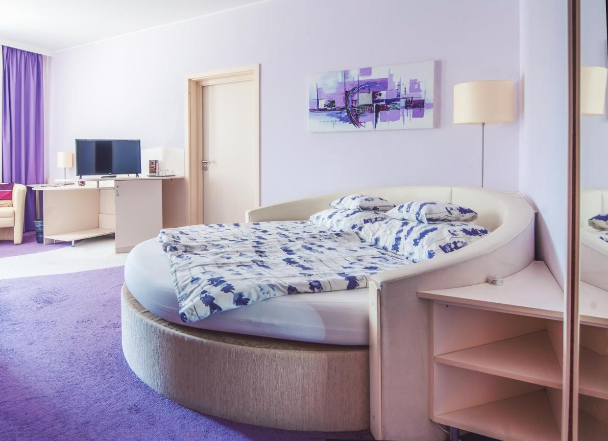 Granada Conference, Wellness And Sport Hotel Кескемет Екстериор снимка