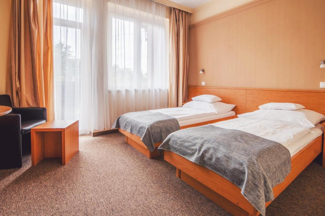 Granada Conference, Wellness And Sport Hotel Кескемет Екстериор снимка