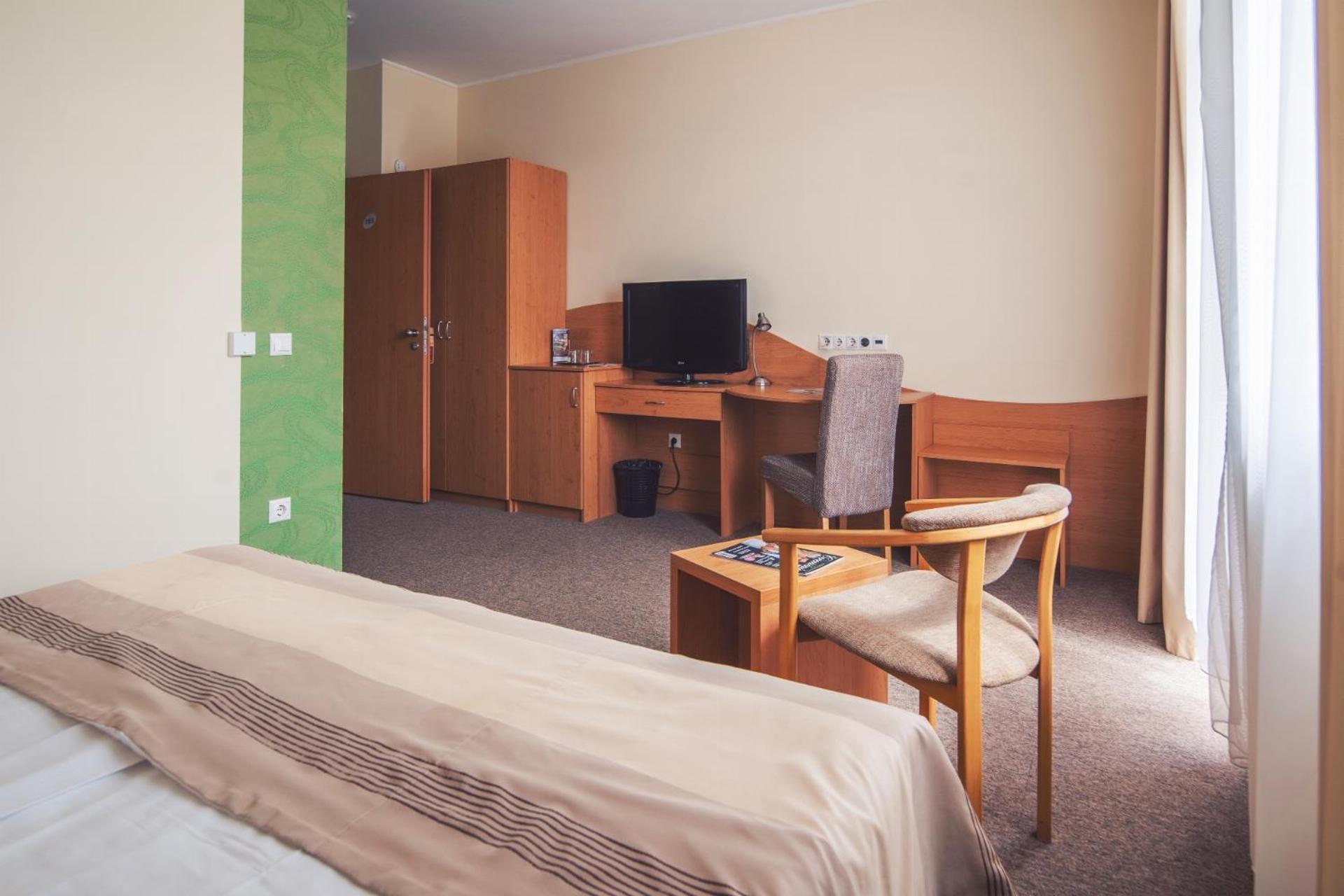 Granada Conference, Wellness And Sport Hotel Кескемет Екстериор снимка